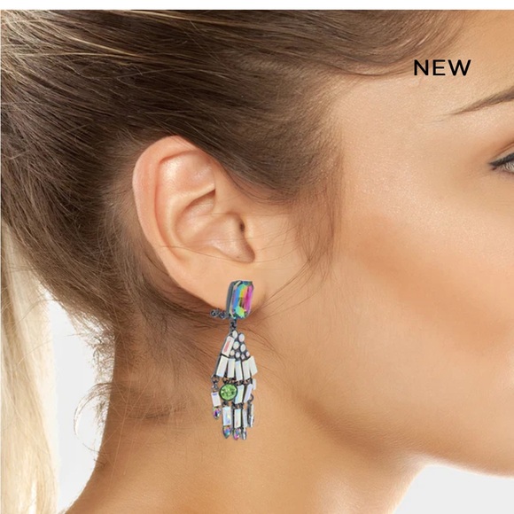 BETSEY JOHNSON Halloween Ghoul Friends hand drop Skeleton Hands earrings NWT - Picture 2 of 6